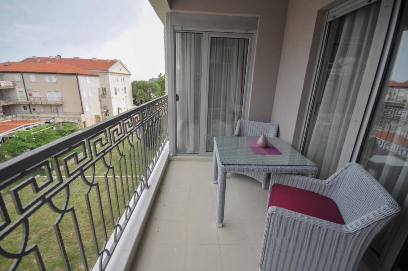 Seaside Apartments Petrovac na moru Exterior foto