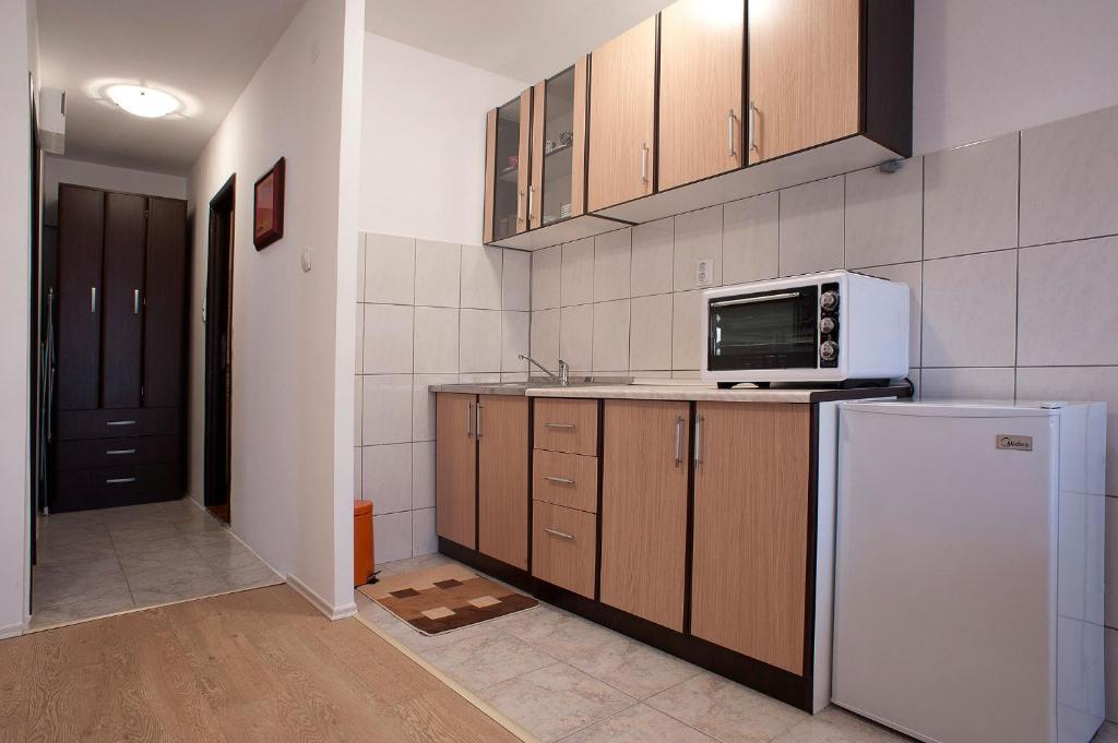 Seaside Apartments Petrovac na moru Zimmer foto